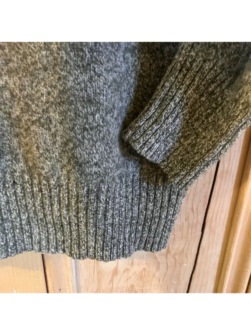 J.Crew Mens 100% Lambswool Speckled Crewneck Sweater Size Medium Green SP NWOT